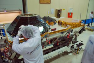 Výroba družice Globalstar 2. generace.
