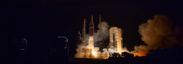 Vzlet rakety Delta IV Heavy s observatoří Parker Solar Probe