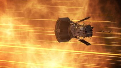 Vizualizace observatoře Parker Solar Probe prolétající v blízkosti Slunce.