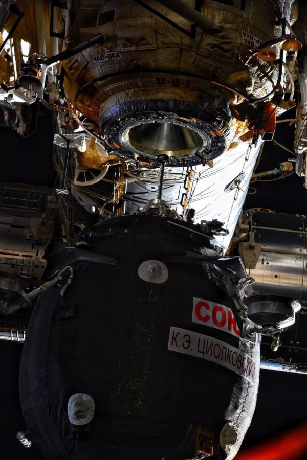 Sojuz MS-22 se připojuje k Mezinárodní kosmické stanici