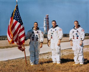 Posádka Apolla 9: (zleva) McDivitt, Scott, Schweickart