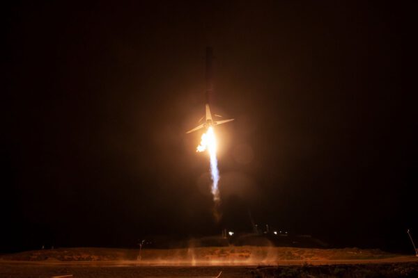 A také poslední přistání rakety roku 2009, opět v podání rakety Falcon 9