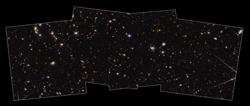 Okolí severního pólu ekliptiky na snímku pořízeném v rámci programu PEARLS.