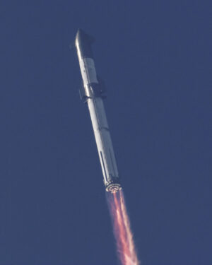 Premiérový let rakety Super Heavy s lodí Starship.