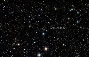 Gama záblesk GRB 221009A na snímku z dalekohledu Gemini South v Chile.