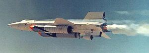X-15-2 s naneseným ablatorem během letu se zkušebním náporovým motorem 