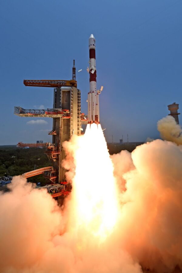 Start indické rakety PSLV-XL se sluneční observatoří