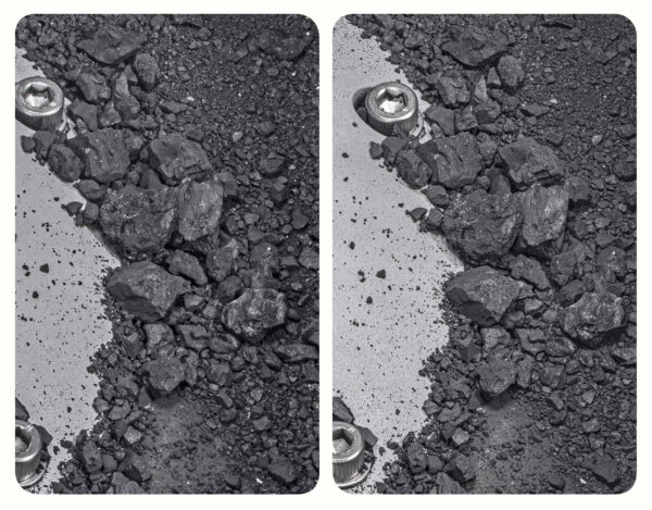 Dva snímky zachycující vzorky z planetky Bennu, které je možné pozorovat jako trojrozměrný obrázek.
