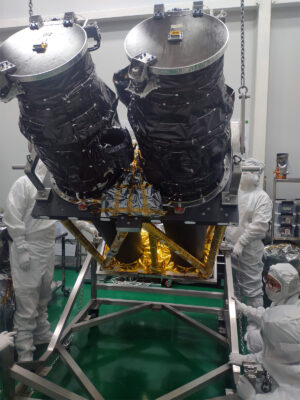 Dokončování přístroje FXT - Follow-up X-ray Telescope.