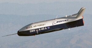 X-40A během klesání na přiblížení