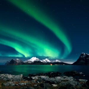Severní polární záře (aurora borealis) na Aljašce. 