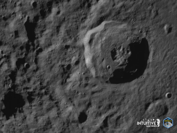 Kamera landeru Nova-C vyfotila kráter Bel’kovich K, který se nachází u severní rovníkové vrchoviny. Jeho průměr je zhruba 50 kilometrů a uprostřed se nachází malé pohoří, které vzniklo, při vzniku kráteru.