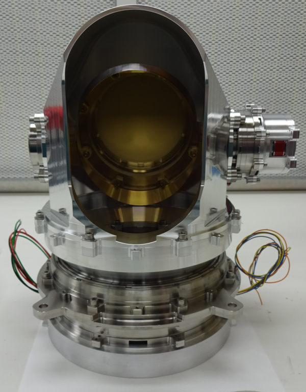 Otočné zařízení s pohyblivým rovinným zrcadlem pro optickou mezisatelitní komunikaci. Foto: Honeywell