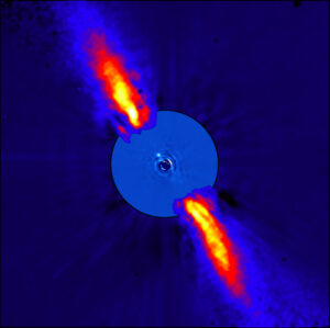 Disk u hvězdy Beta Pictoris na snímku z Evropské jižní observatoře. 