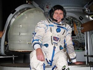 Kosmonaut Charles Simonyi, mecenáš nového přehlídkového dalekohledu v Chile.