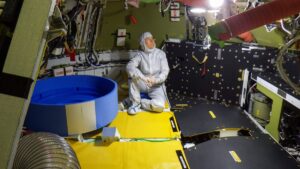 Christina Koch uvnitř Orionu pro Artemis II, červen 2024