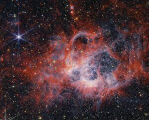 NGC 604 jak ji vidí přístroj NIRCam. 