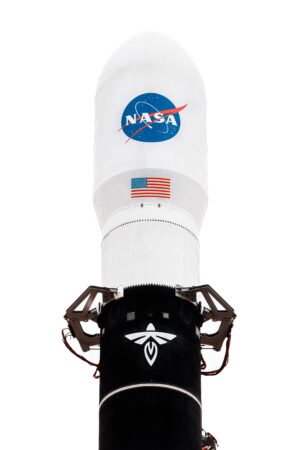 Aerodynamický kryt rakety Alpha zdobilo při jejím 5. startu logo agentury NASA. byl to první start této rakety pro americkou kosmickou agenturu.