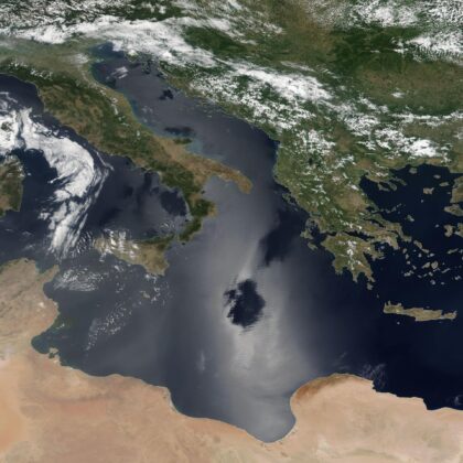 Sluneční lesk jak je vidět na satelitních datech z přístroje VIIRS na satelitu Suomi NPP. Zdroj: NASA/NOAA