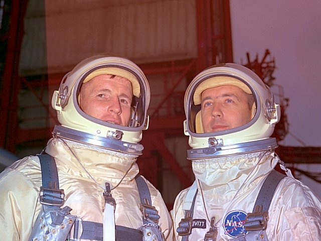 Posádka Gemini IV