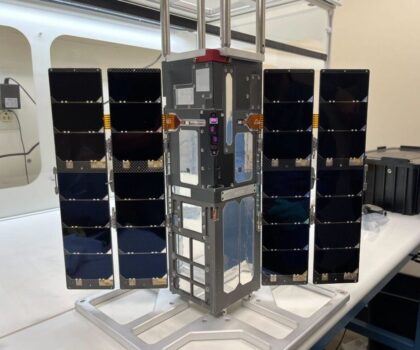 CubeSat CIRBE (Colorado Inner Radiation Belt Experiment) od NASA objevil dva dočasné radiační pásy kolem země, které byly následkem sluneční bouře z května 2024.