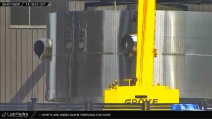 Segment lodi Starship s tankovacími porty, květen 2025