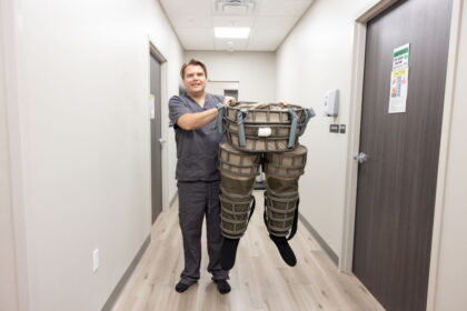 Podtlakové kalhoty pro magnetickou rezonanci (MRI).