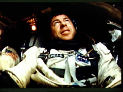 Lovell během letu Gemini XII
