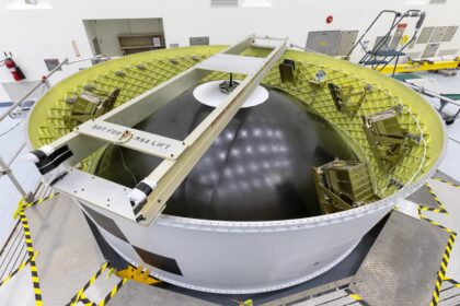17. září 2025 se uvnitř adaptéru OSA nacházely tři CubeSaty