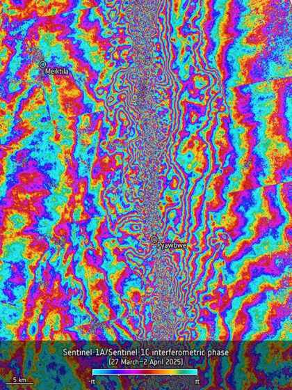 Interferogram z dat družic Sentinel 1A a 1C pořízený po zemětřesení, které v březnu 2025 zasáhlo stát Myanmar.