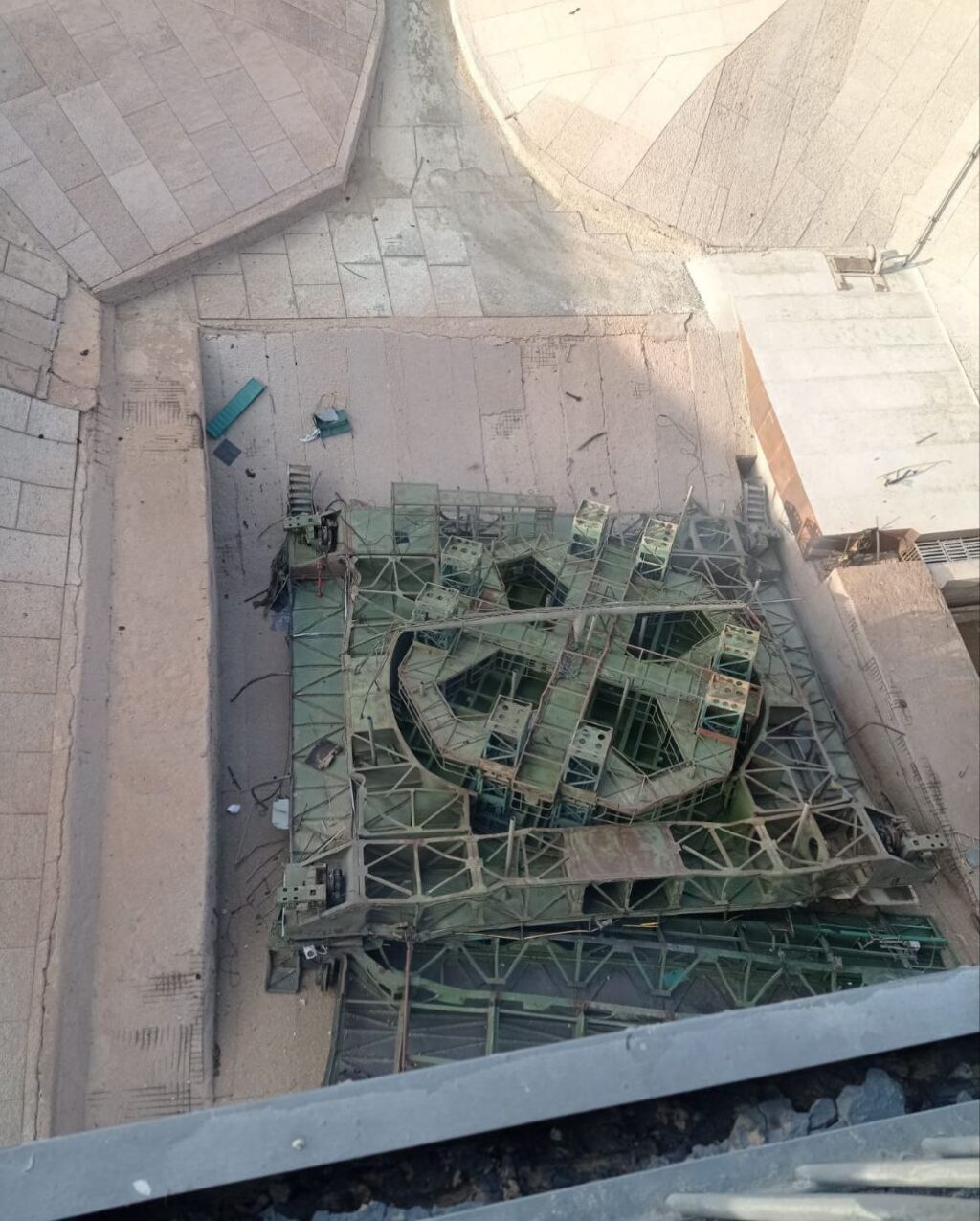 Zřícená plošina rampy na Bajkonuru