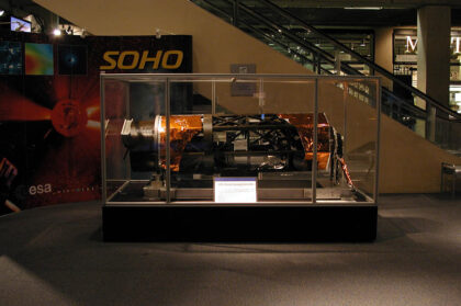 Model přístroje UVCS v Bostonském muzeu vědy. 