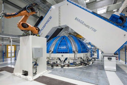 Zařízení pro třecí svařování s promíšením ve firmě MT Aerospace.