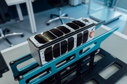 Družice ARAQYS-D, která se bude pokoušet vytisknout 60 cm dlouhý výložník