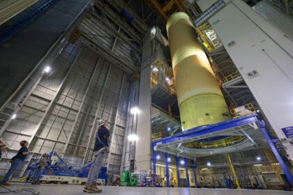 Nádrž na kapalný vodík pro CS-3 spojená s transportním adaptérem, 6. října 2025