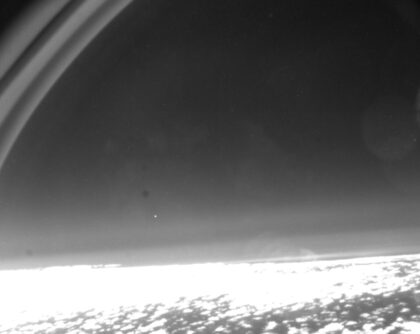 Zánik družice Cluster 2 (Salsa) zaznamenaný 8 září 2024 z letadla.