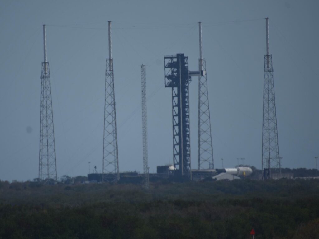 Doprava Falcon 9 na rampu ve čtvrtek 19. února odpoledne