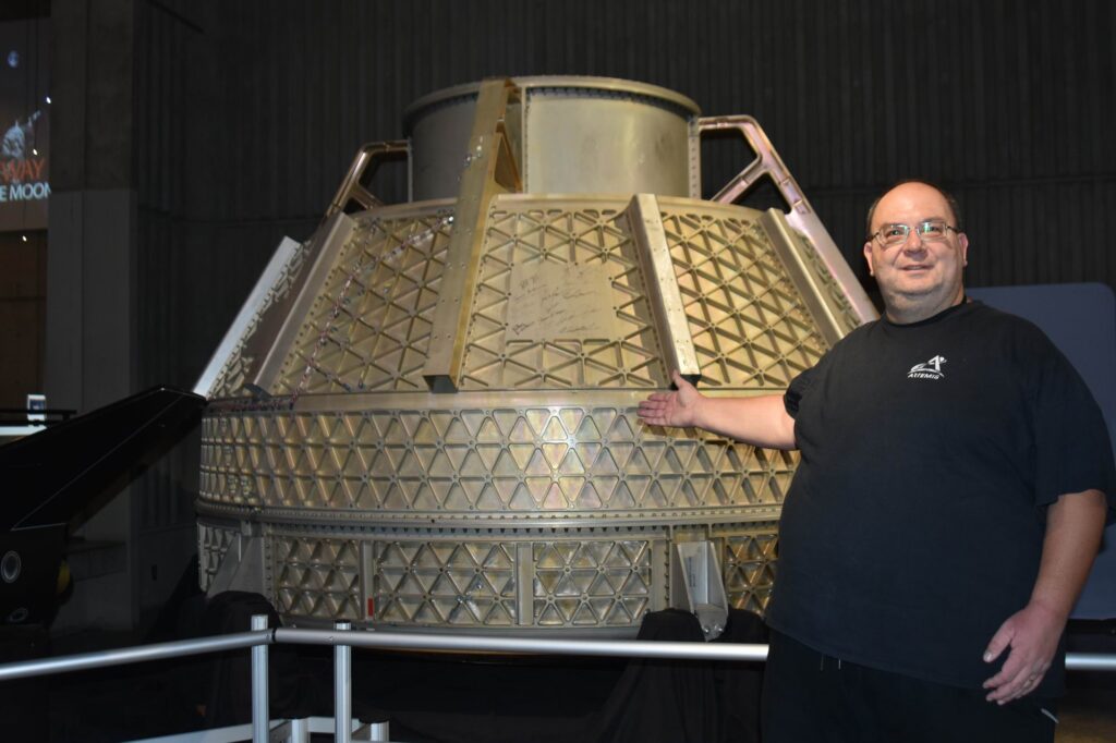 Autor textu s přetlakovou kabinou lodi Starliner