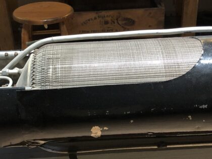 Důmyslné řešení na snížení hmotnosti rakety pomocí tenkostěnných palivových nádrží ovinutých vysokopevnostním drátem. Zdroj: https://en.wikipedia.org/