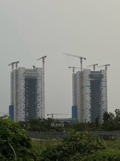 Na začátku dubna 2026 bylo lešení kolem integračních budov pro rakety CZ-10 již téměř odstraněno.