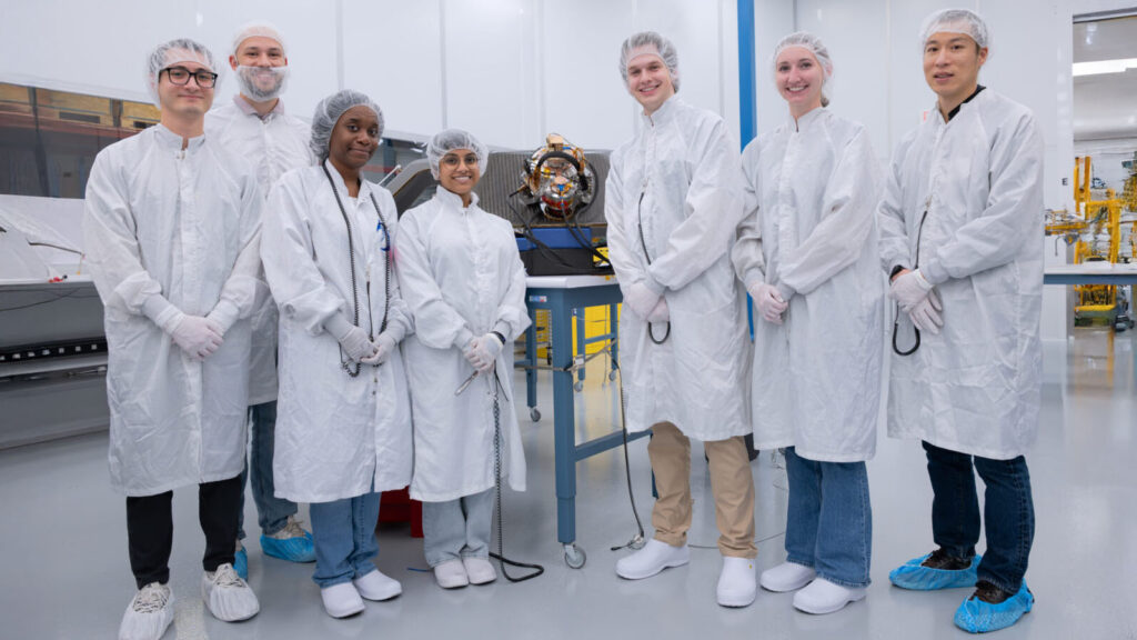 Tým firmy Firefly Aerosapce