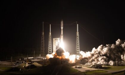 Start rakety Atlas V s družicemi pro konstelaci Amazon LEO v konfiguraci 551