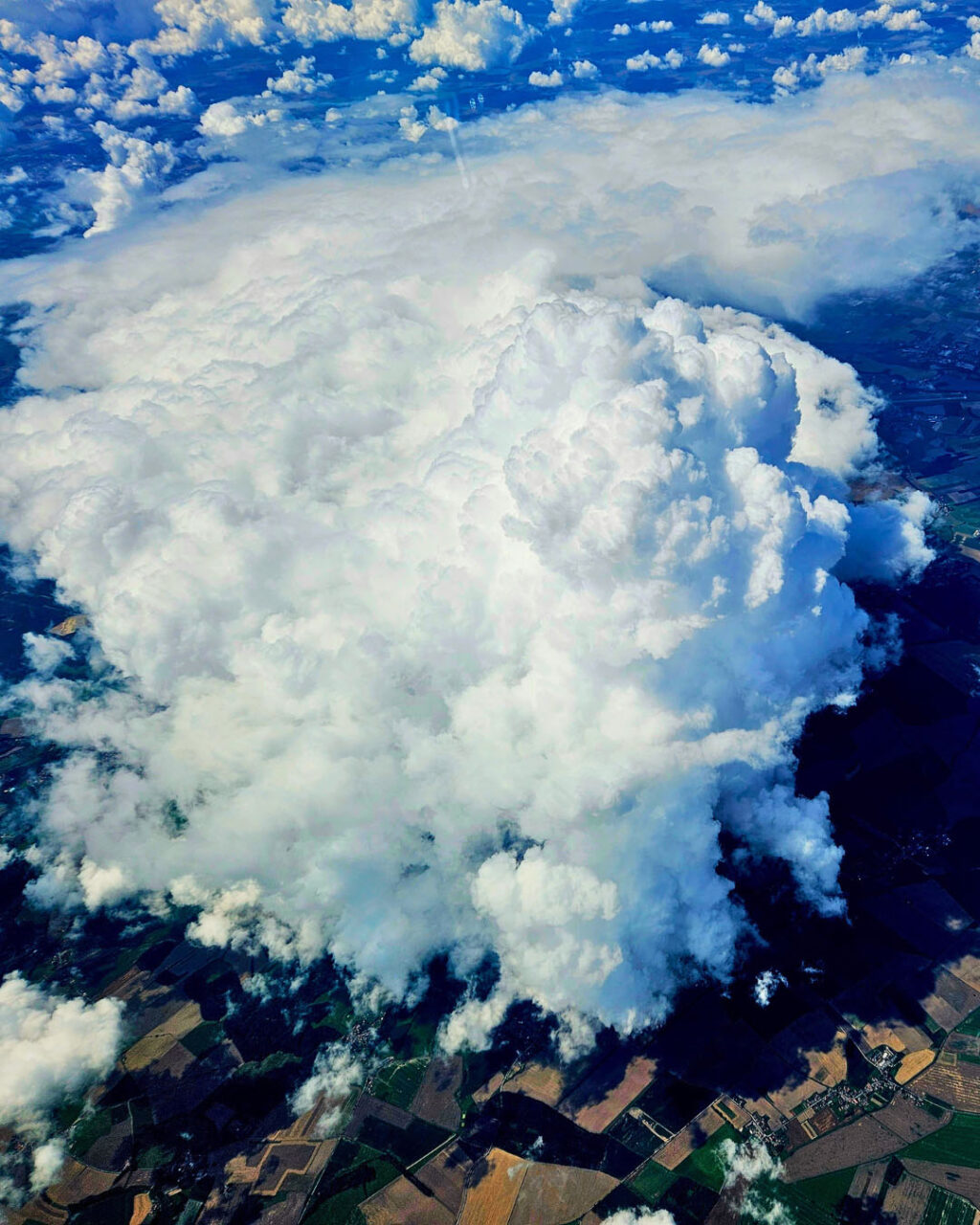 Výcvik se zaměřuje i na meteorologii a mraky zde hrají velkou roli.
