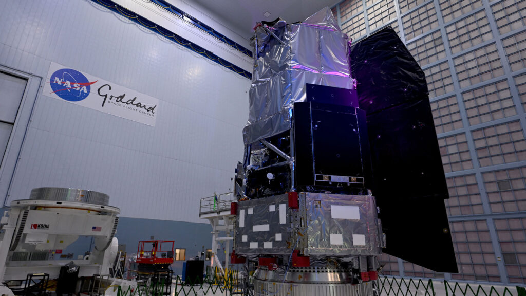 Dokončený teleskop Nancy Grace Roman.