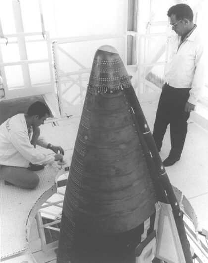 ASV-4 během příprav ke startu