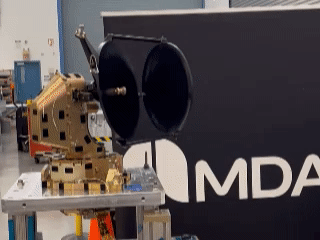 Mechanismus pro zaměřování antény mezidružicových spojení od Airbus Defence and Space.