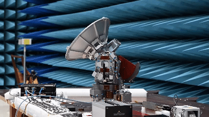 Mechanismus pro zaměřování antény mezidružicových spojení od Thales Alenia Space.