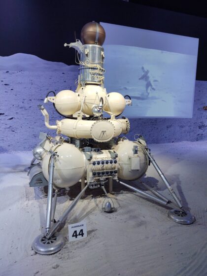 Model přistávacího modulu z programu Luna. Obrázek: Karel Zvoník