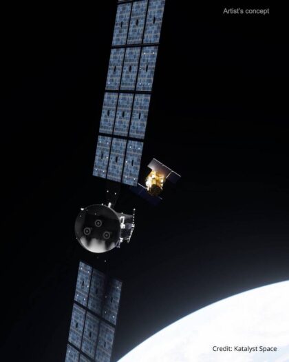 Vizualizace družice Link přilétající k observatoři Swift