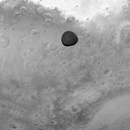 Mars a Deimos vyfocené sondou Hera.
